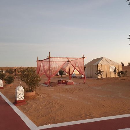 Desert Romantic Camp เมอร์ซูกา ภายนอก รูปภาพ