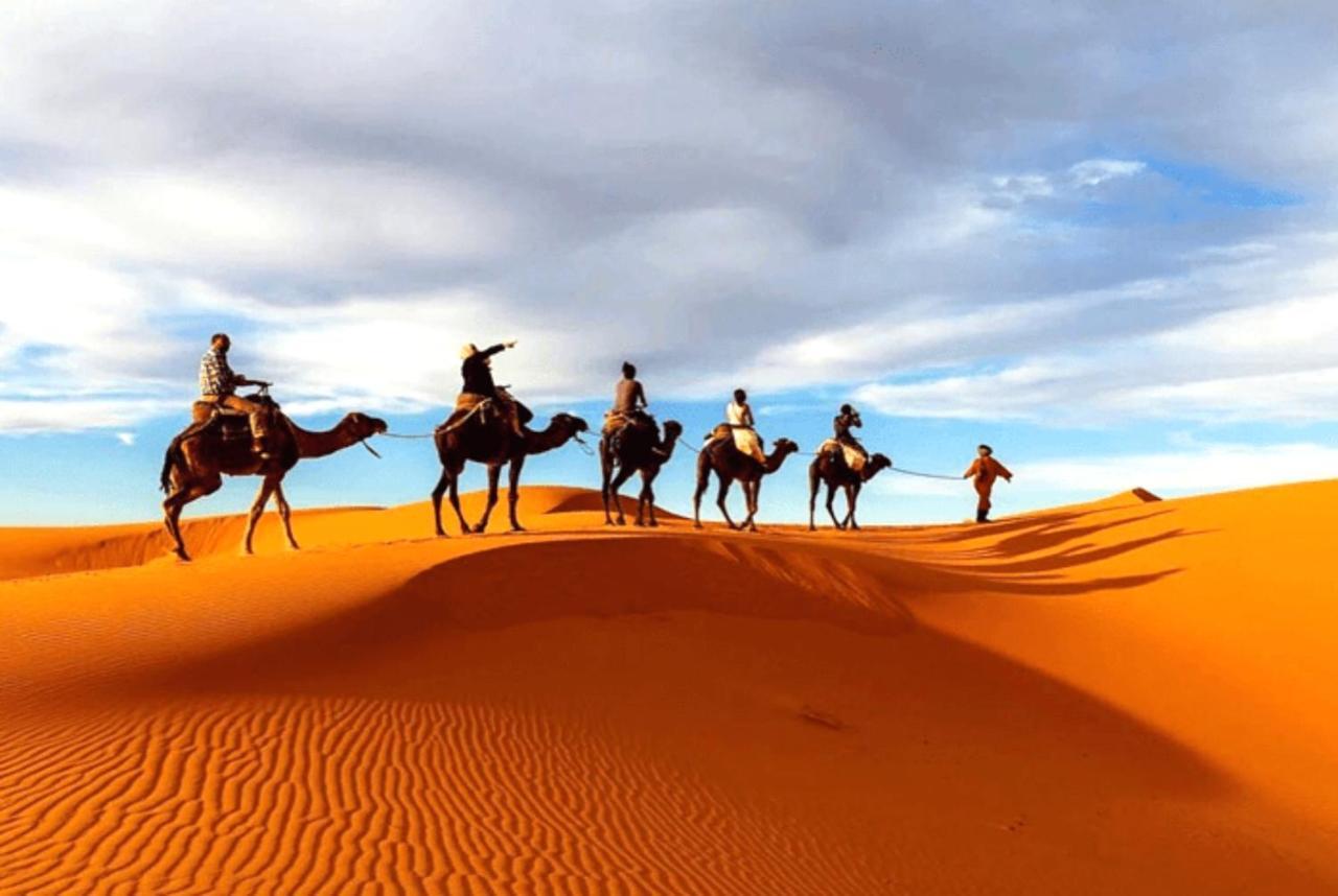 Desert Romantic Camp เมอร์ซูกา ภายนอก รูปภาพ