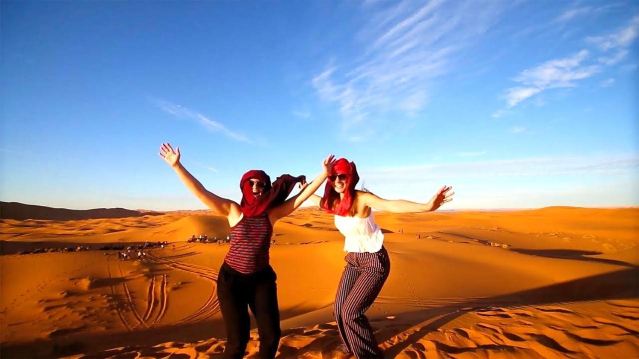 Desert Romantic Camp เมอร์ซูกา ภายนอก รูปภาพ