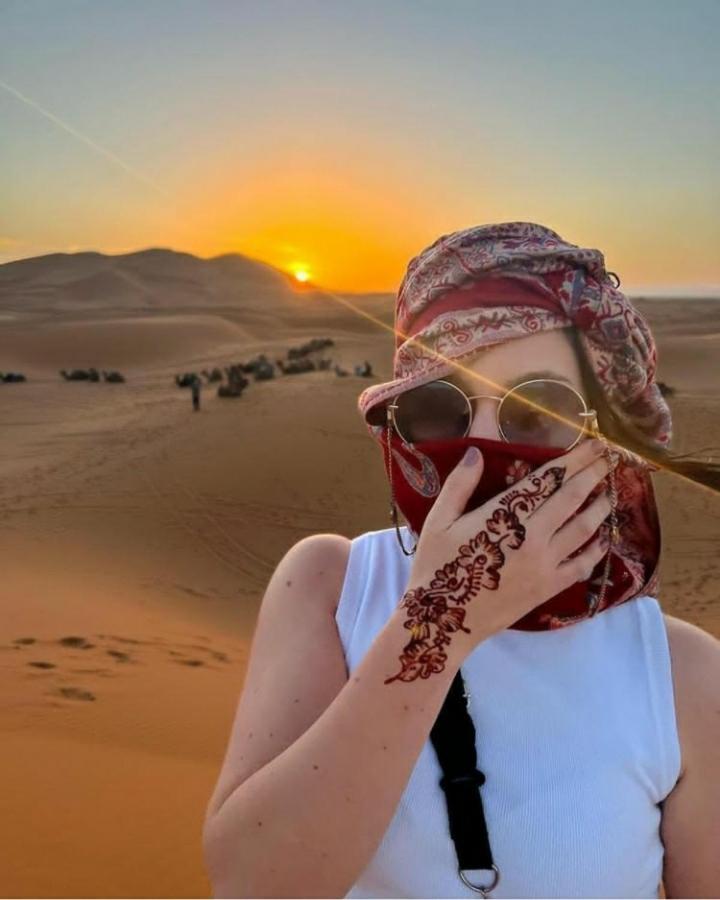 Desert Romantic Camp เมอร์ซูกา ภายนอก รูปภาพ