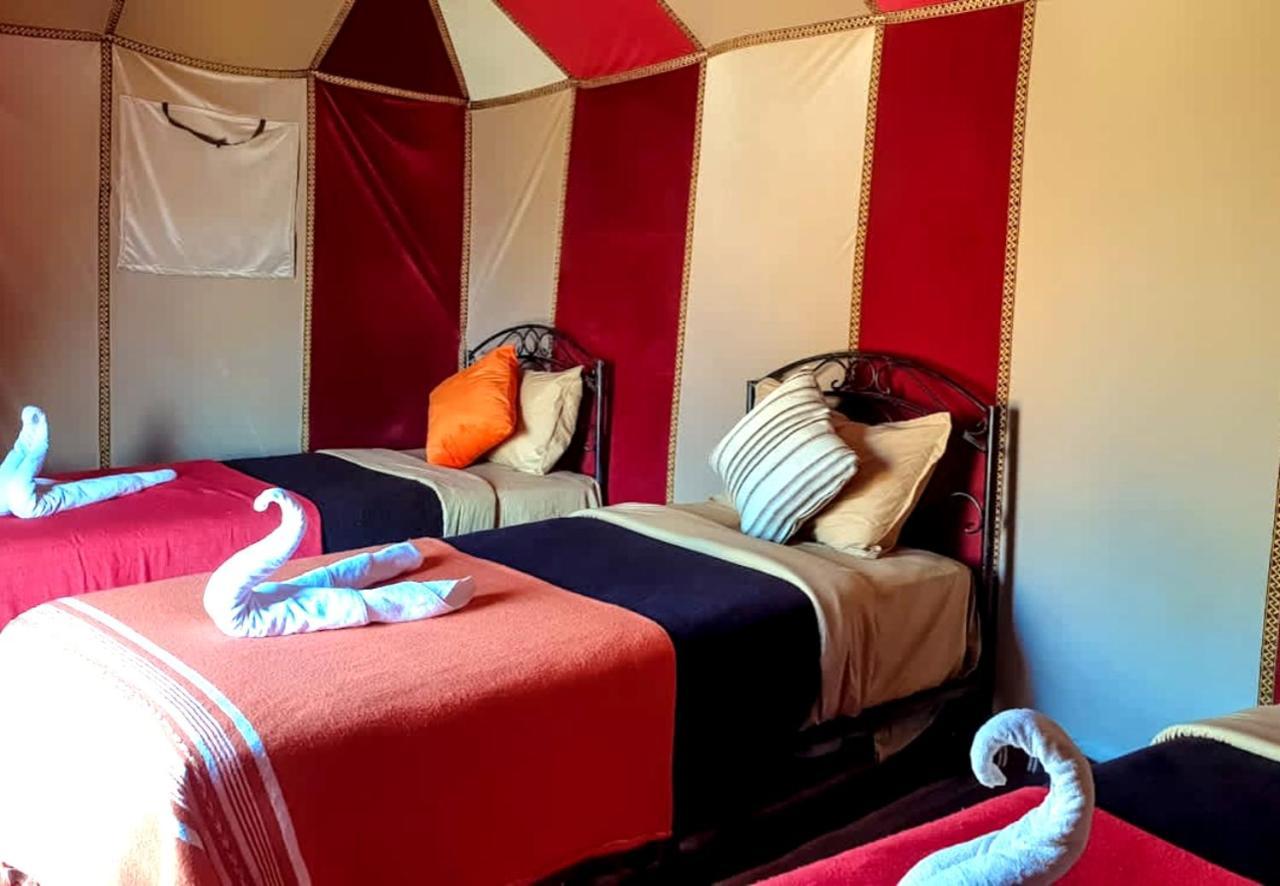 Desert Romantic Camp เมอร์ซูกา ภายนอก รูปภาพ