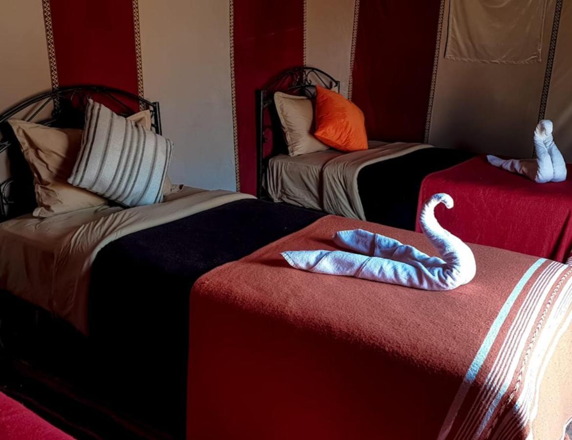 Desert Romantic Camp เมอร์ซูกา ภายนอก รูปภาพ