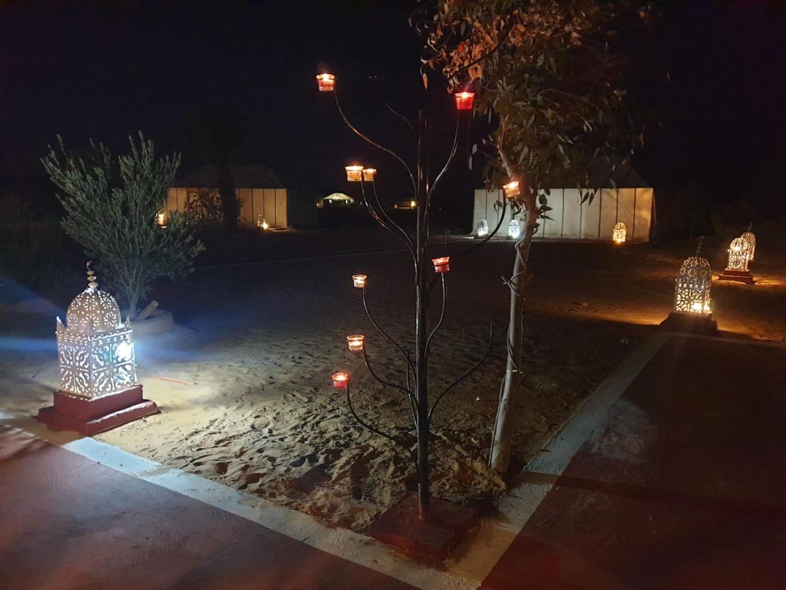 Desert Romantic Camp เมอร์ซูกา ภายนอก รูปภาพ